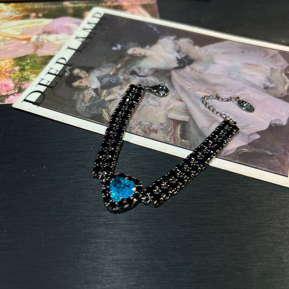 Pale Luna Frozen Heart Collection: Icy Crystal & Sweetheart Jewelry Set