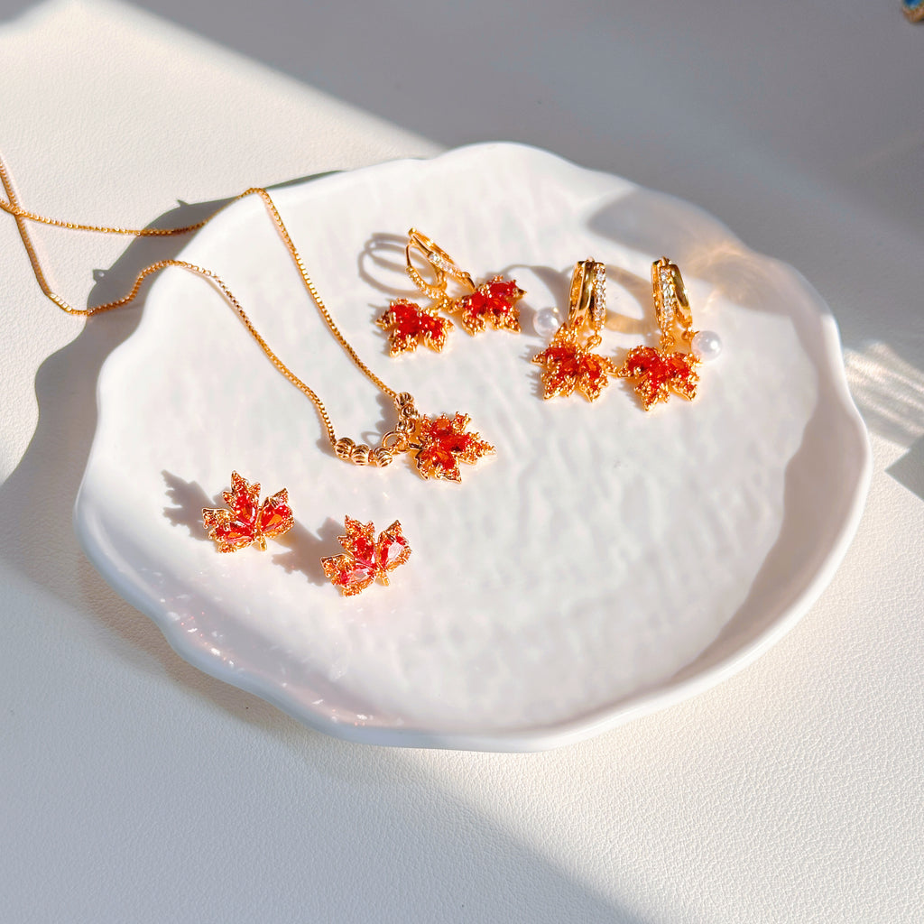 Autumn Maple Leaf Jewelry – Red Zirconia Necklace & Earrings Set | Elegant Fall Accessories
