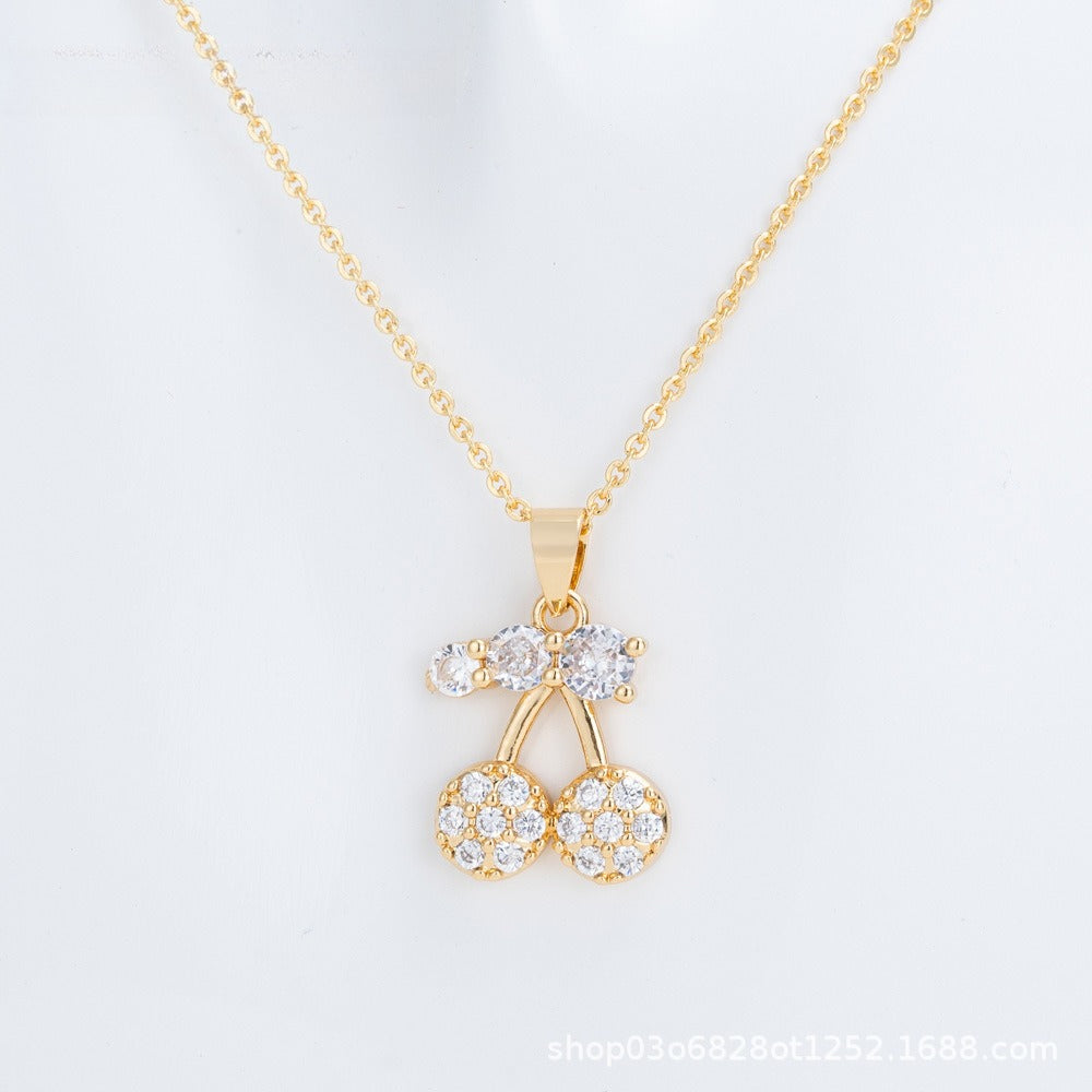 Paperclip Three‑Stone Necklace – 10 Minimalist Designs