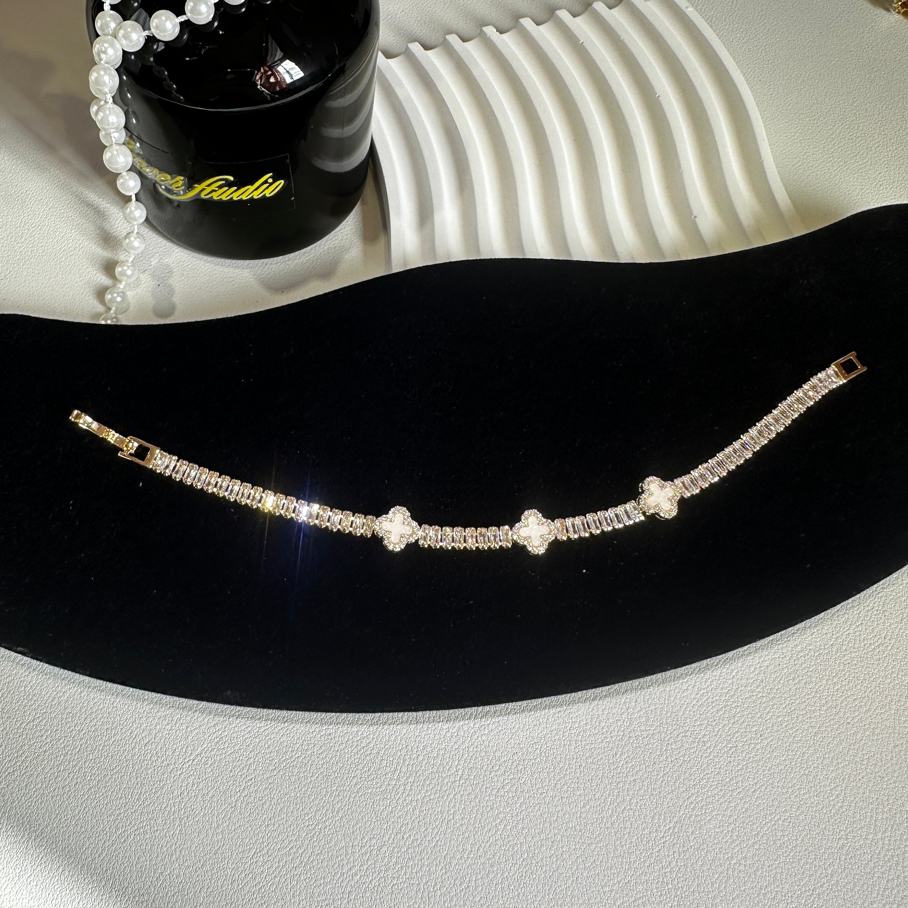Gold Clover Bracelet - 18.5cm Four Leaf Clover Zirconia Bracelet | Luck & Protection Jewelry - Pale Luna Jewelry
