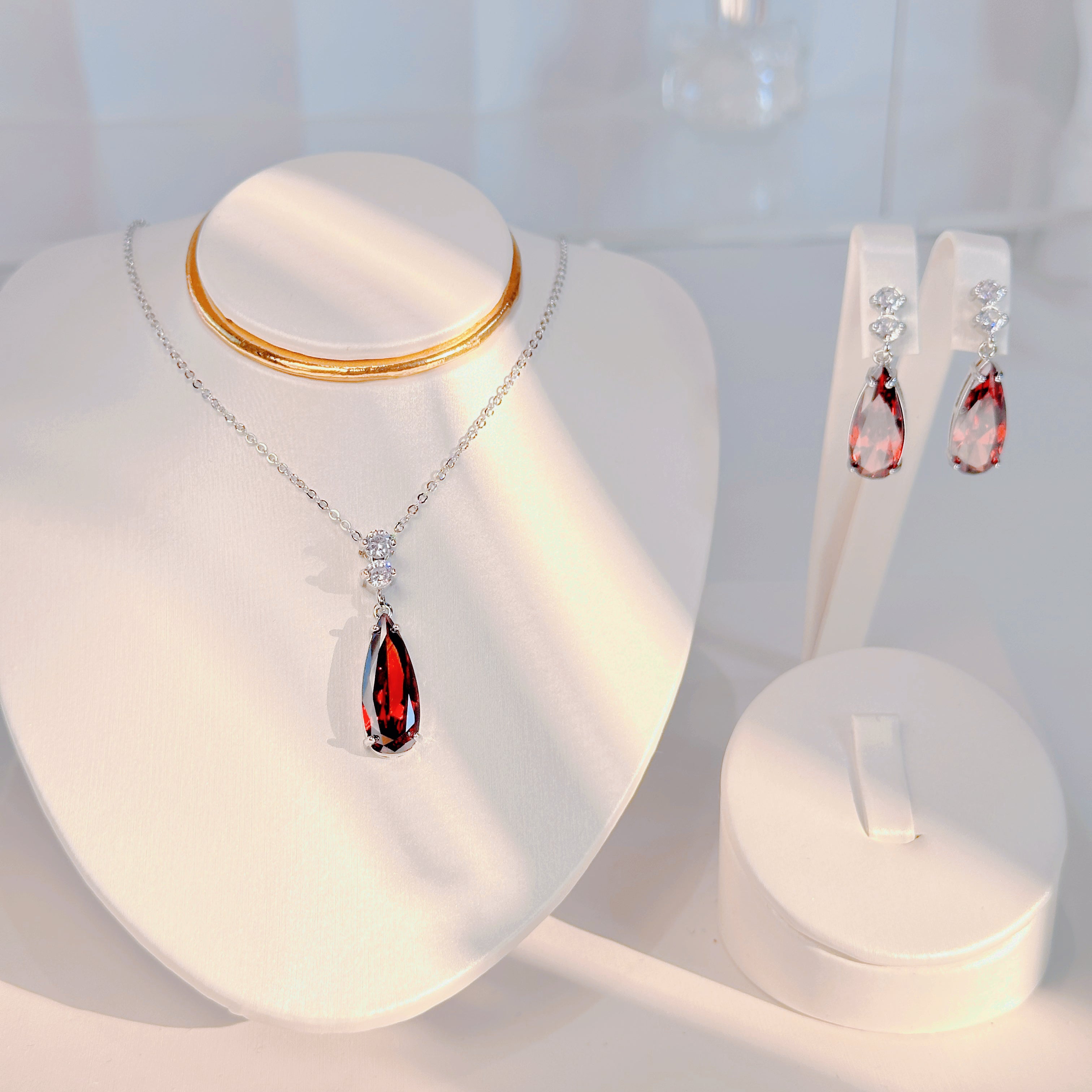 Red Teardrop Necklace - Minimalist Waterdrop Pendant with Sparkling Ruby Stones | Dainty Everyday Jewelry