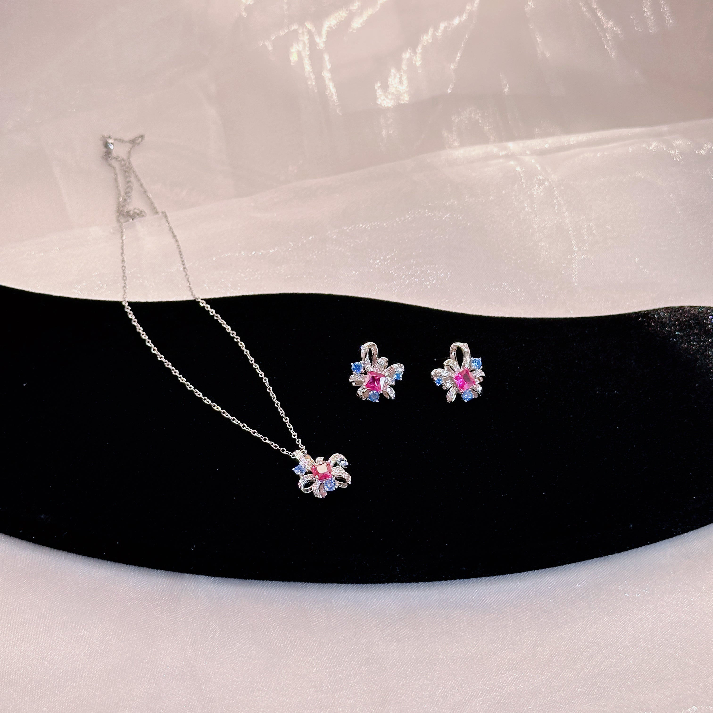 Fashion Luxury Pigeon Blood Red Corundum Flower Jewelry Set | Necklace & Earrings