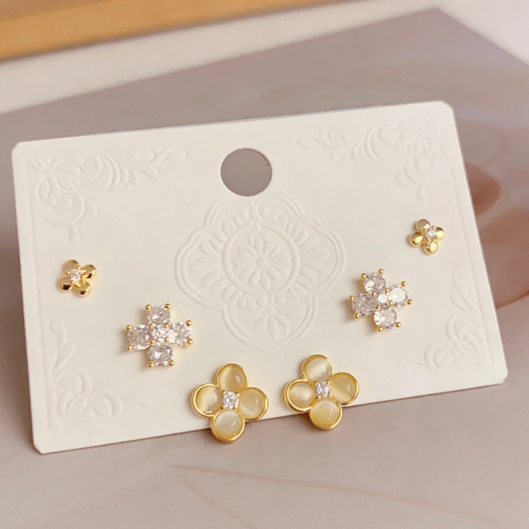 Four-Leaf Bloom Jewelry Set – Adjustable Bracelet, Open Ring, Pendant & Earrings | Gold/Silver