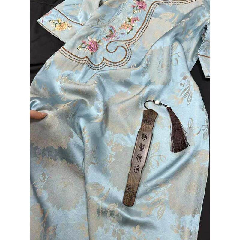 Silk-Blend Cheongsam Mini Dress – Slant Front, Floral Embroidery