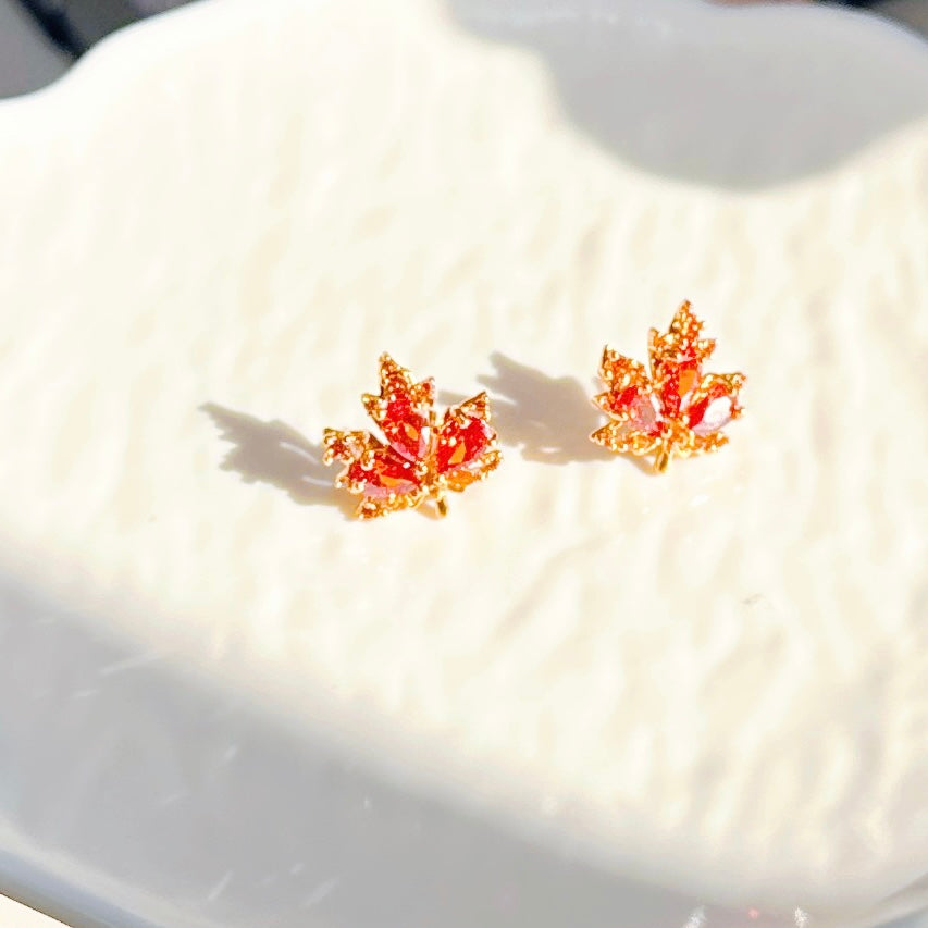 Autumn Maple Leaf Jewelry – Red Zirconia Necklace & Earrings Set | Elegant Fall Accessories