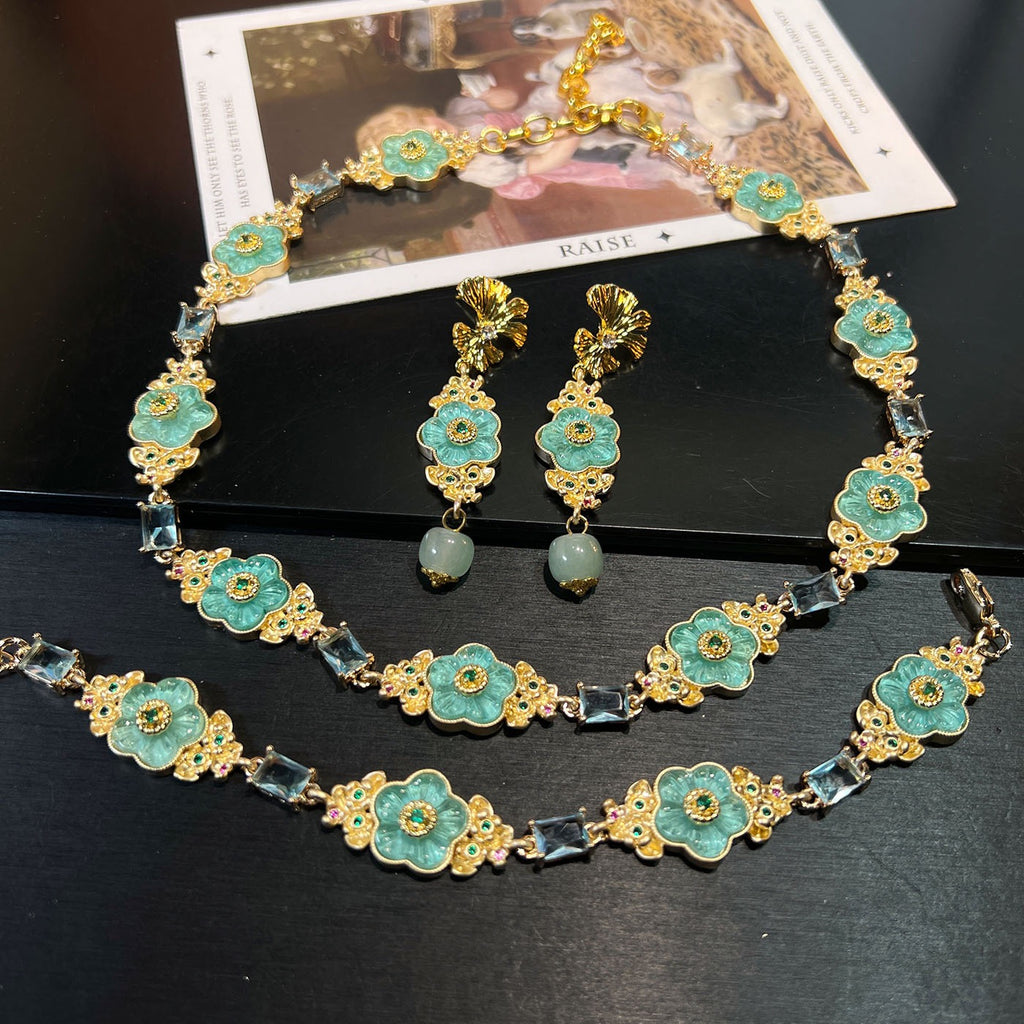 Vintage Floral Set – Necklace, Bracelet & Earrings