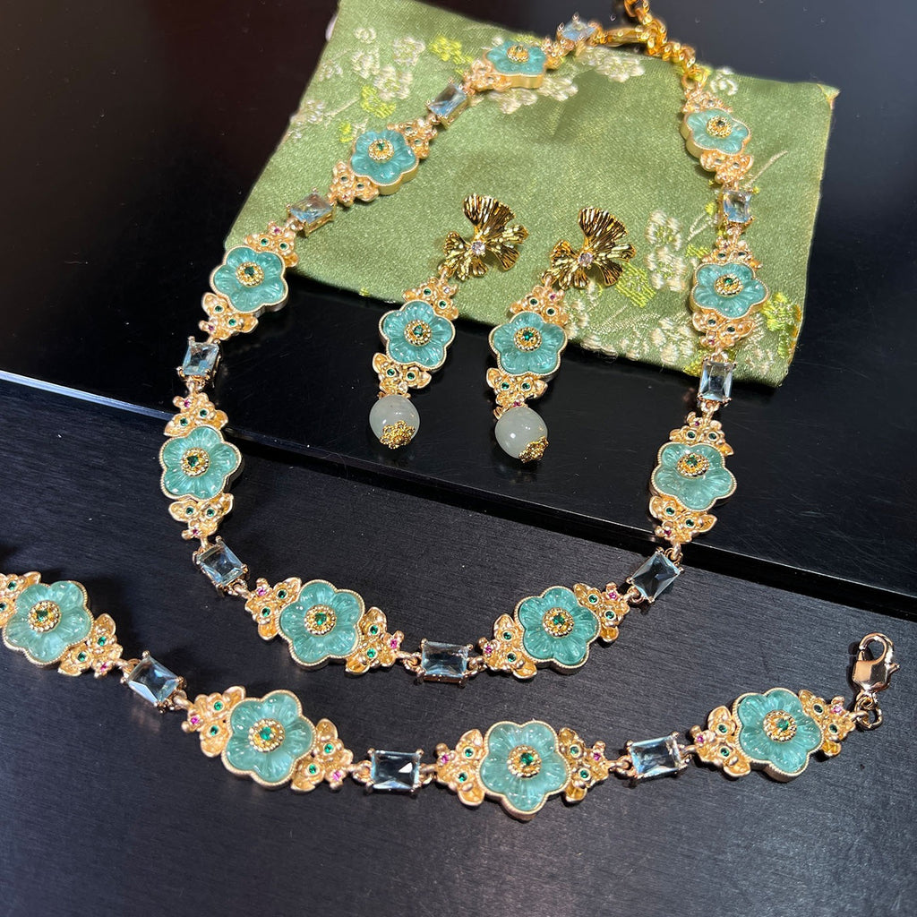 Vintage Floral Set – Necklace, Bracelet & Earrings