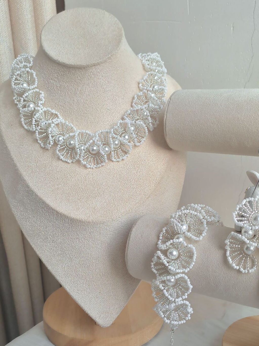Vintage Lace & Pearl DIY Kit – Handmade Bracelet/Necklace/Earrings in White, Mermaid White & Soft Purple