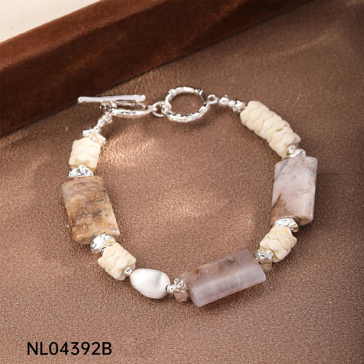 Mixed Material Pearl Bracelet – Freshwater Pearl, Natural Stone & 18K Gold
