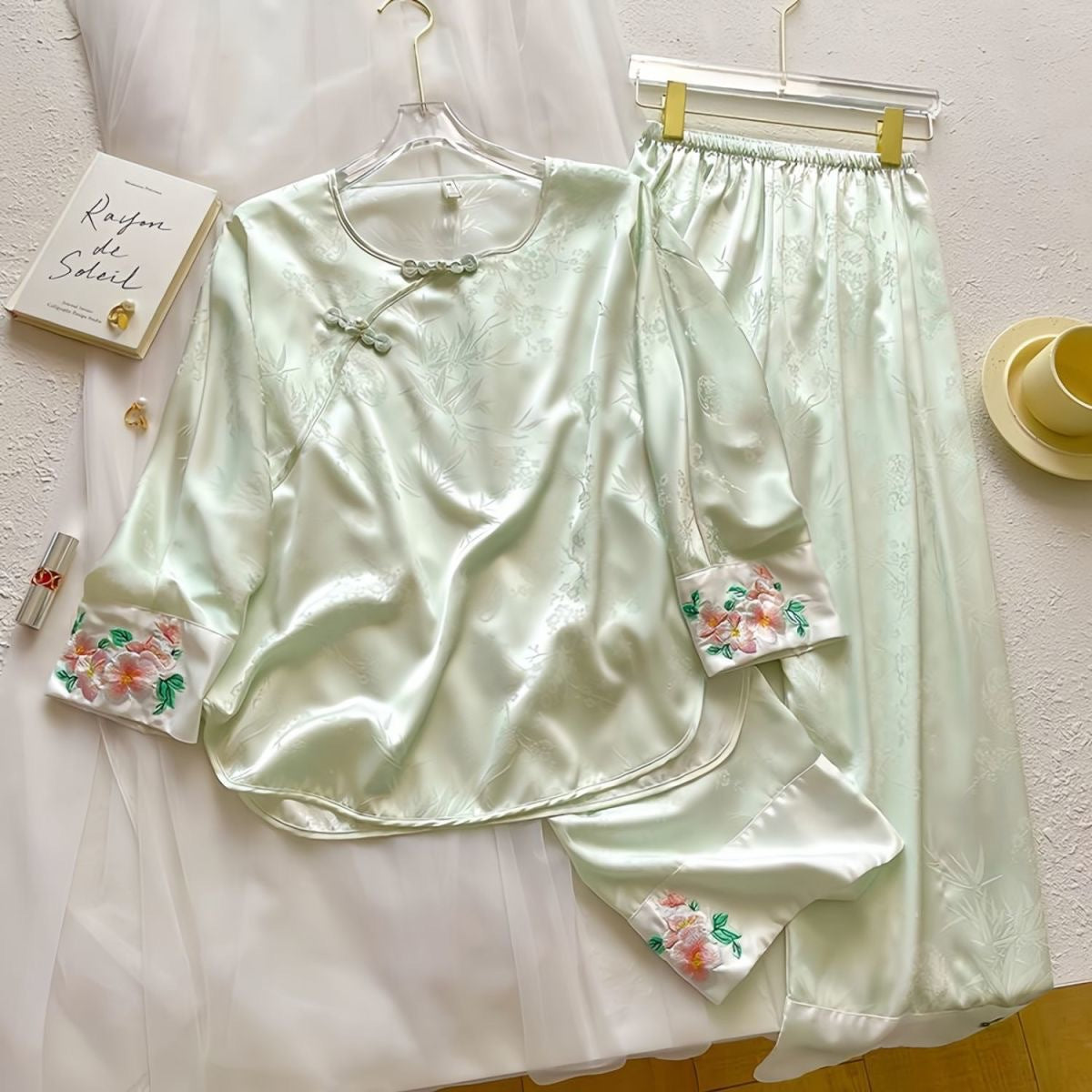 Cooling Ice Silk Pajama Set – Breathable 7-Sleeve Summer Sleepwear with New Chinese Style Vibe