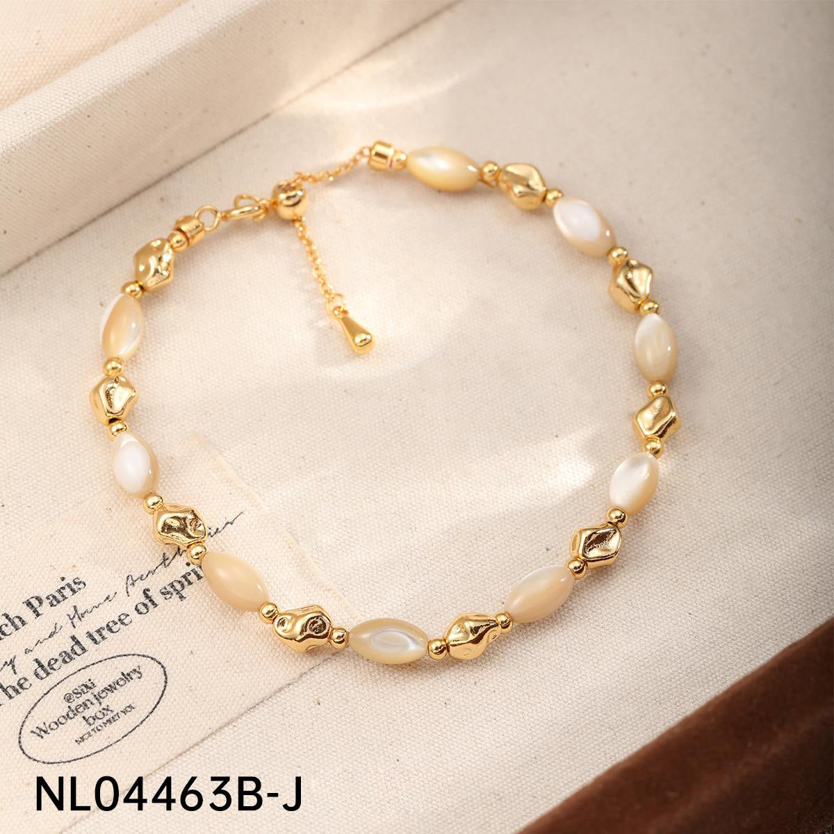 Mixed Material Pearl Bracelet – Freshwater Pearl, Natural Stone & 18K Gold