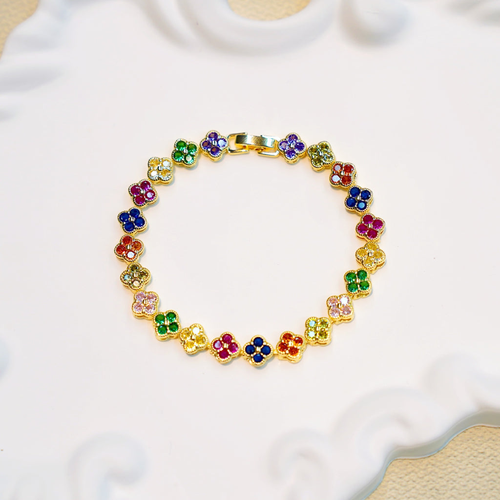 Four‑Leaf Clover Bracelet – 12 Gold Tone Designs