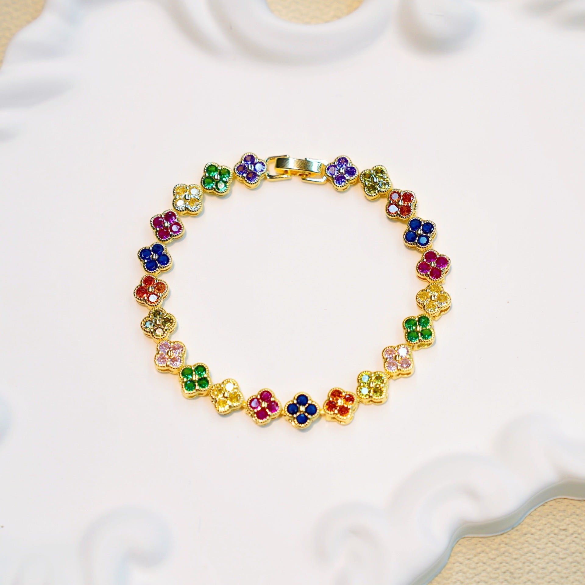 Four‑Leaf Clover Bracelet – 12 Gold Tone Designs