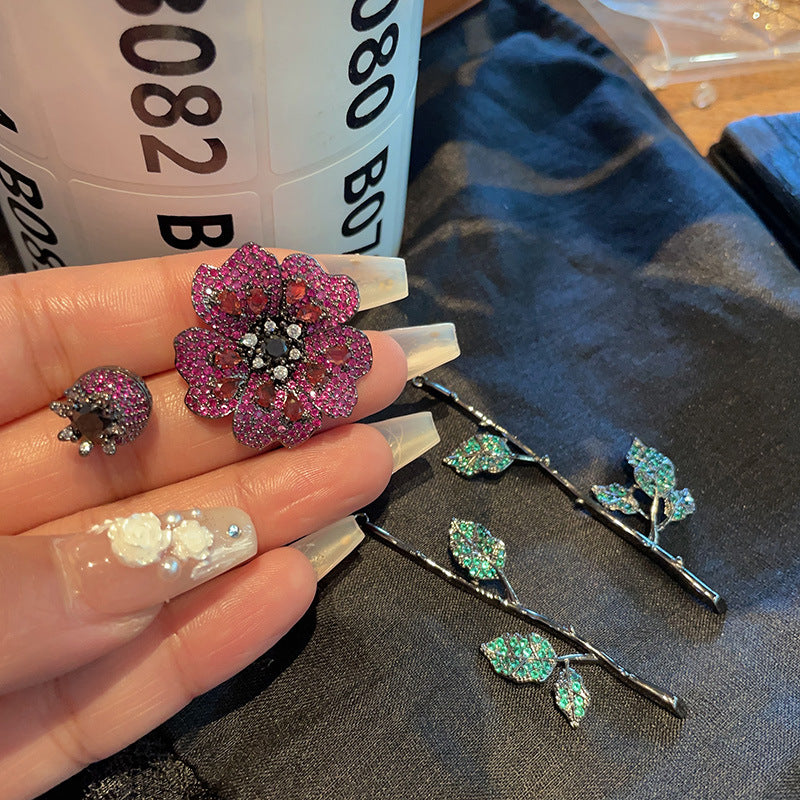 Sculptural Bloom Studs – Irregular Petals, Multicolor / Red / Pink