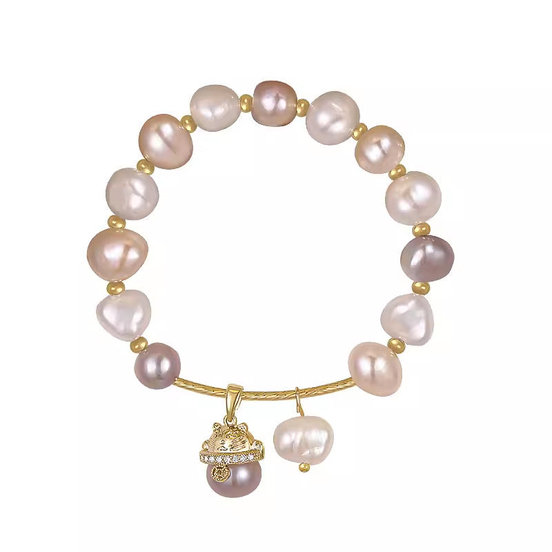 Maneki‑neko Baroque Pearl Bracelet – Lucky Cat & Freshwater Pearl