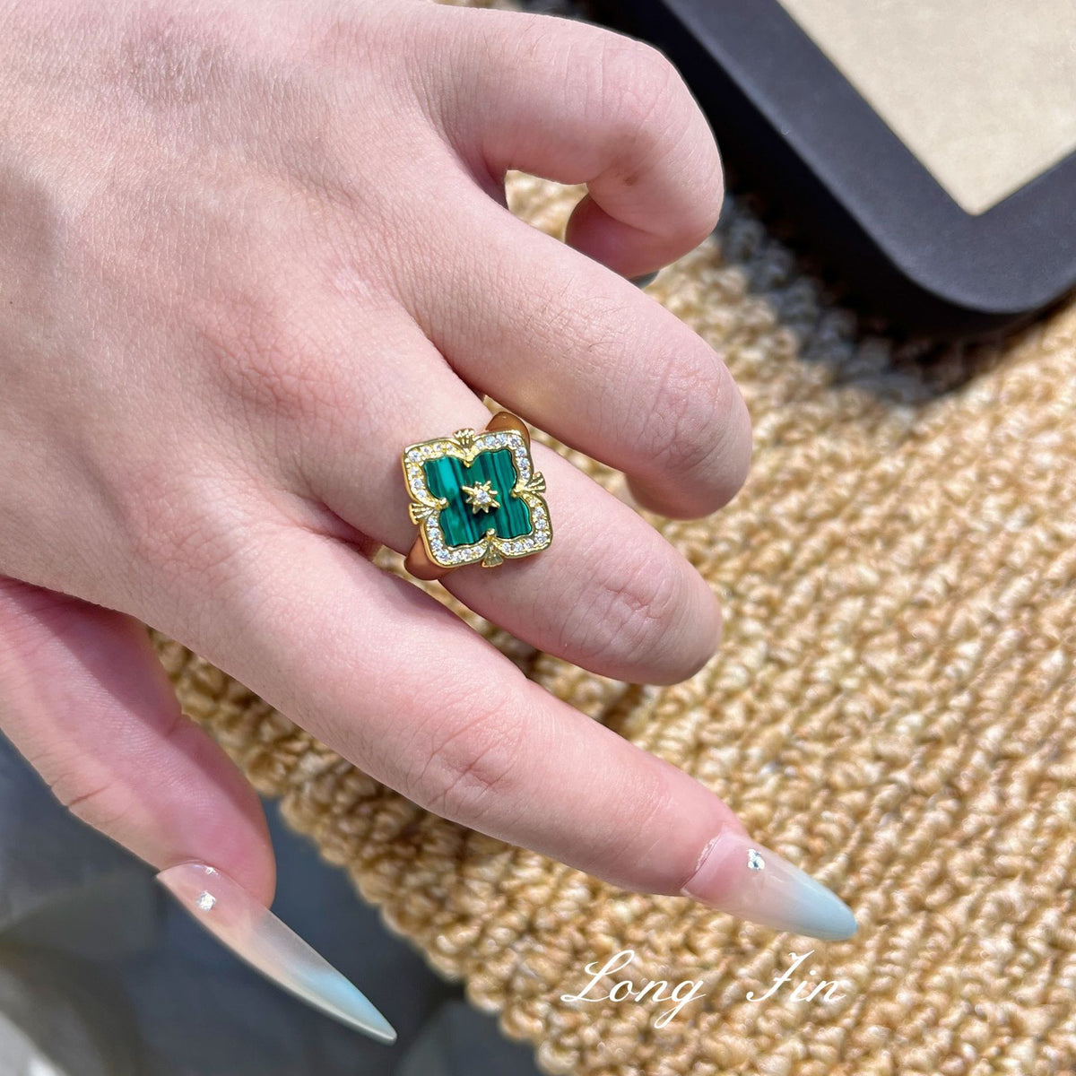 Peacock Green Clover Collection – Vintage Court Flower Jewelry