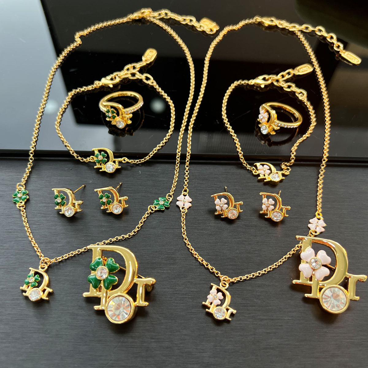 D's new oil dripping flower five-piece set is small, exquisite and elegant