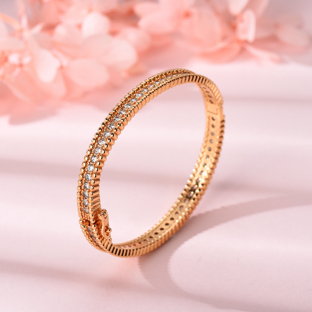 Full Pavé Row Bangle – Champagne or White Gold