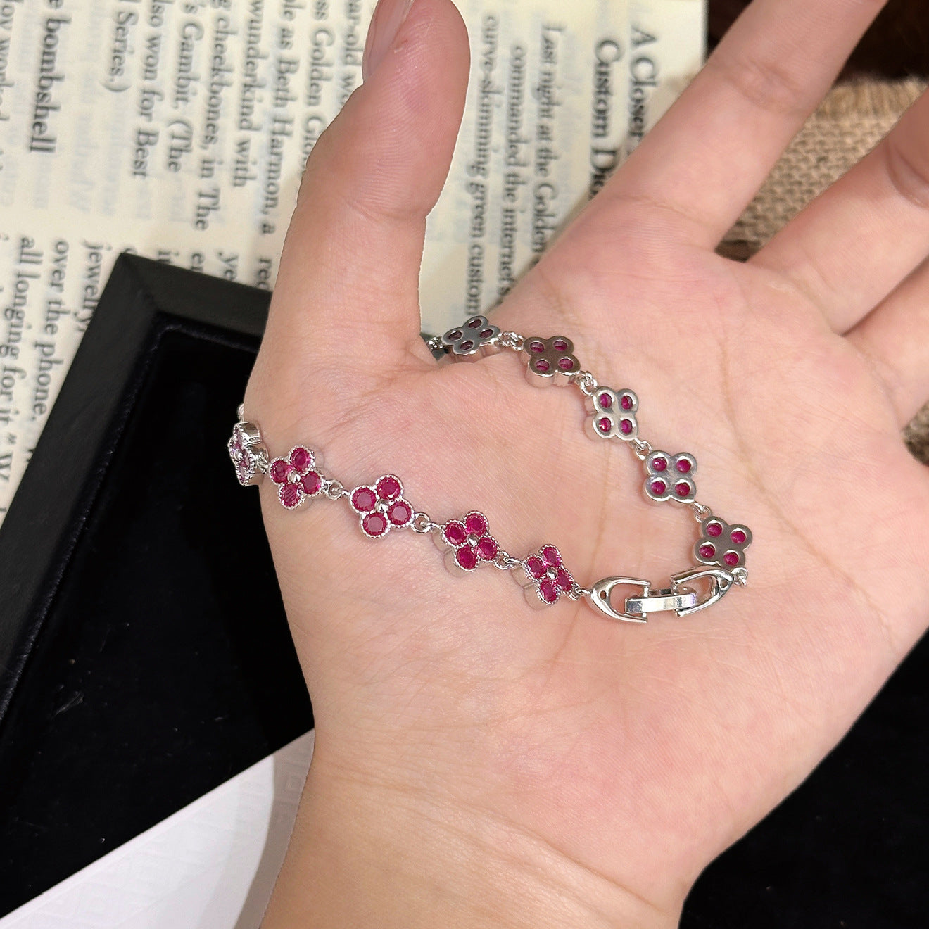 Full Pavé Four‑Leaf Bracelet – 5 Gem Colors, Champagne or White Gold