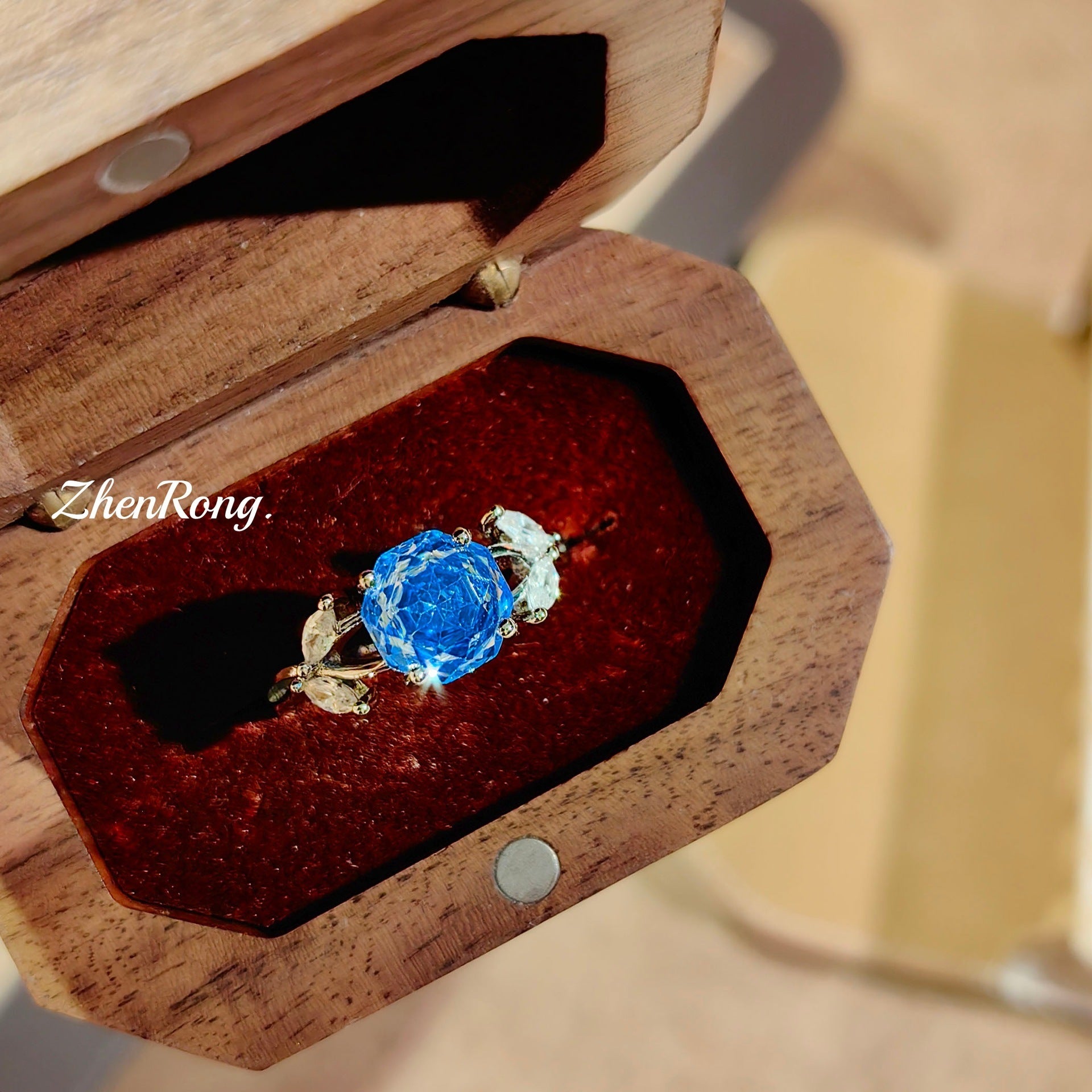 Klein Blue & Rose Gold Zirconia Set – Pendant, Ring & Studs