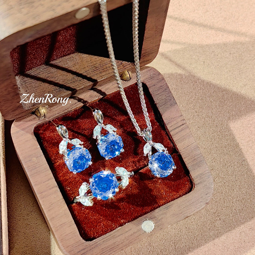 Klein Blue & Rose Gold Zirconia Set – Pendant, Ring & Studs