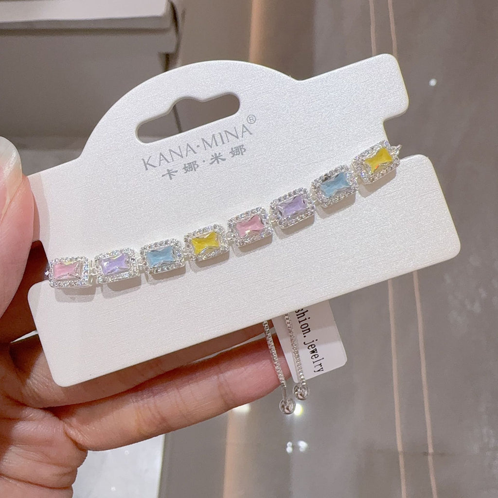 Color geometric fashion bracelet light luxury exquisite simple design bracelet jewelry