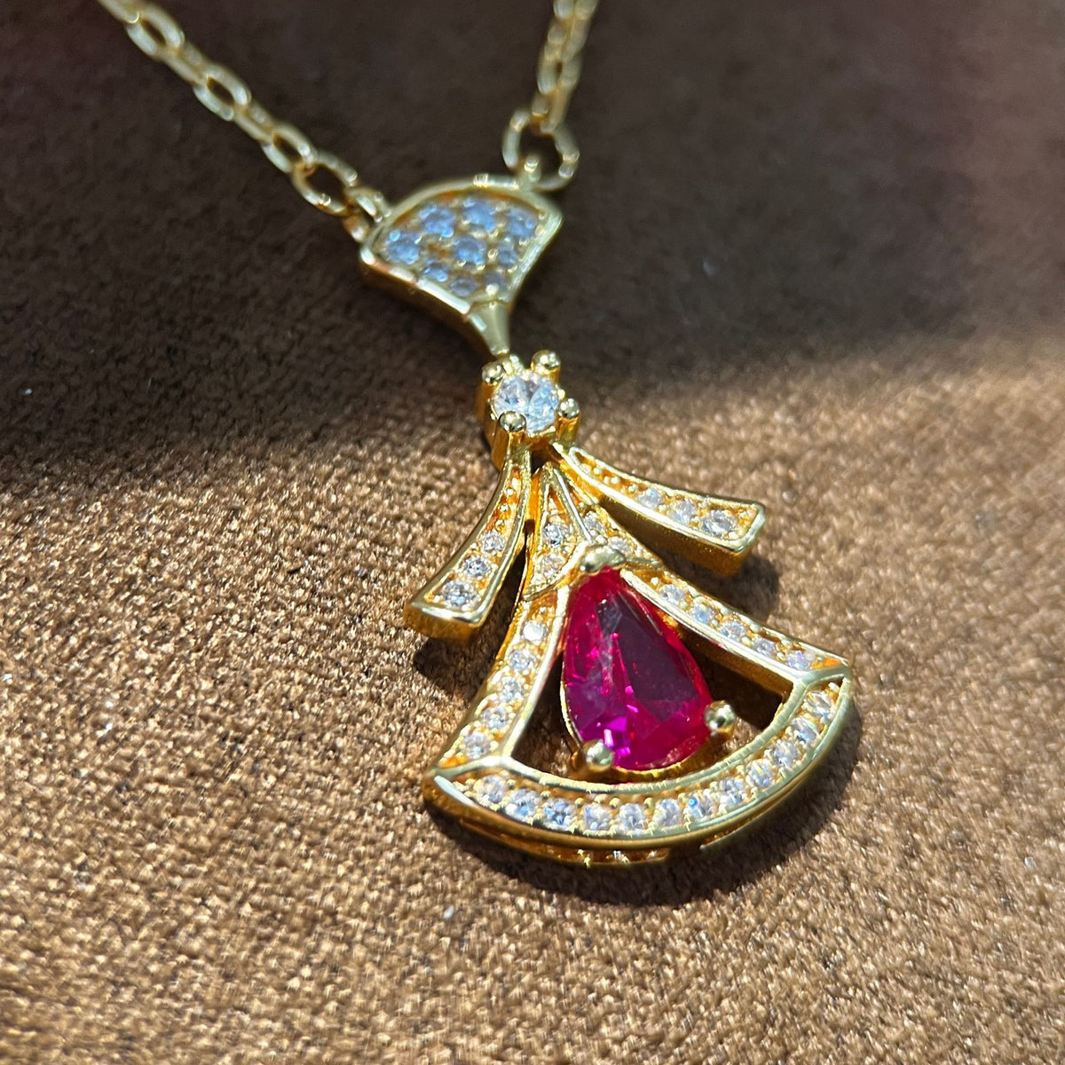 Ruby Fan Necklace – Champagne, Gold or White Gold