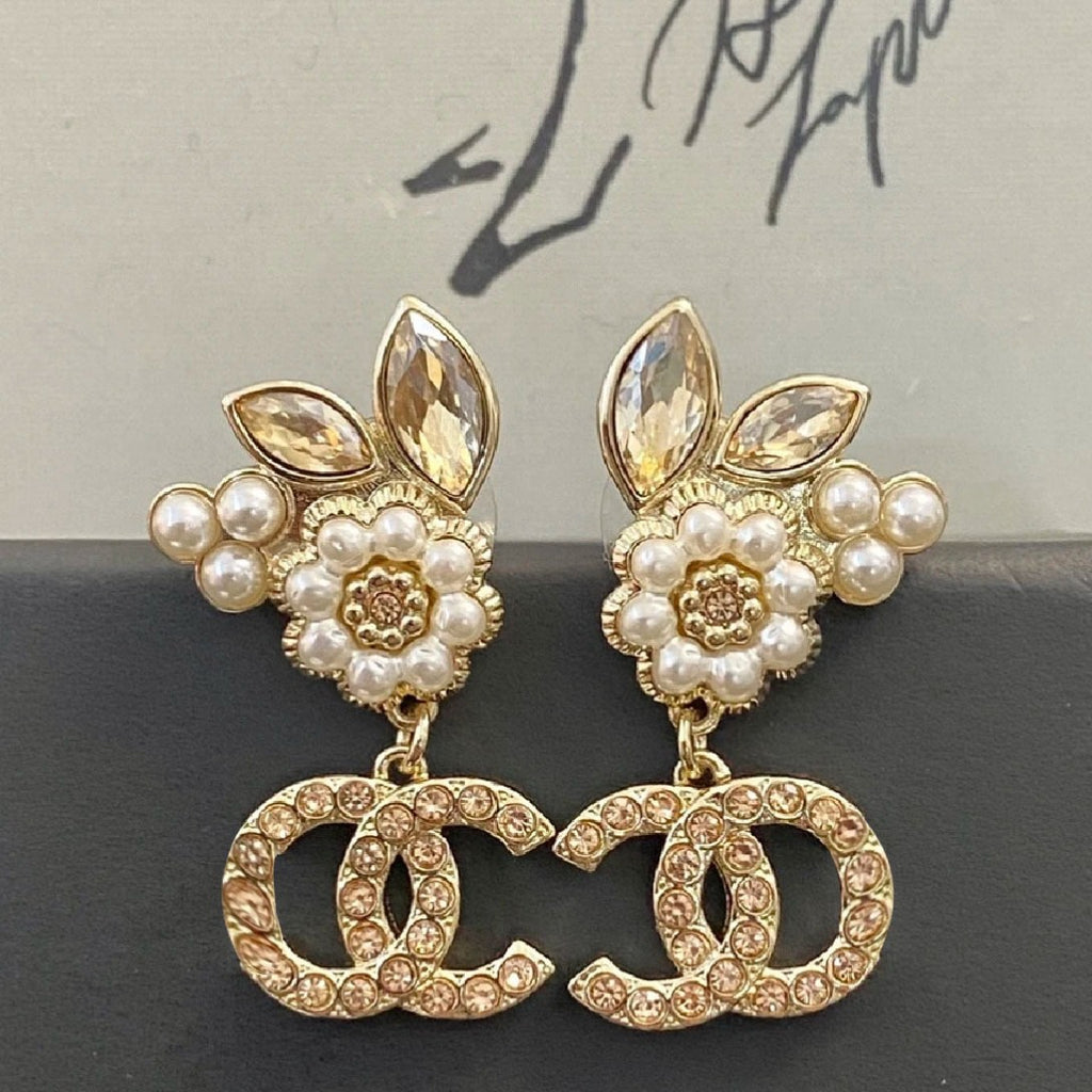 Bunny & Pearl Double‑C Jewelry – Necklace, Earrings, Bracelet