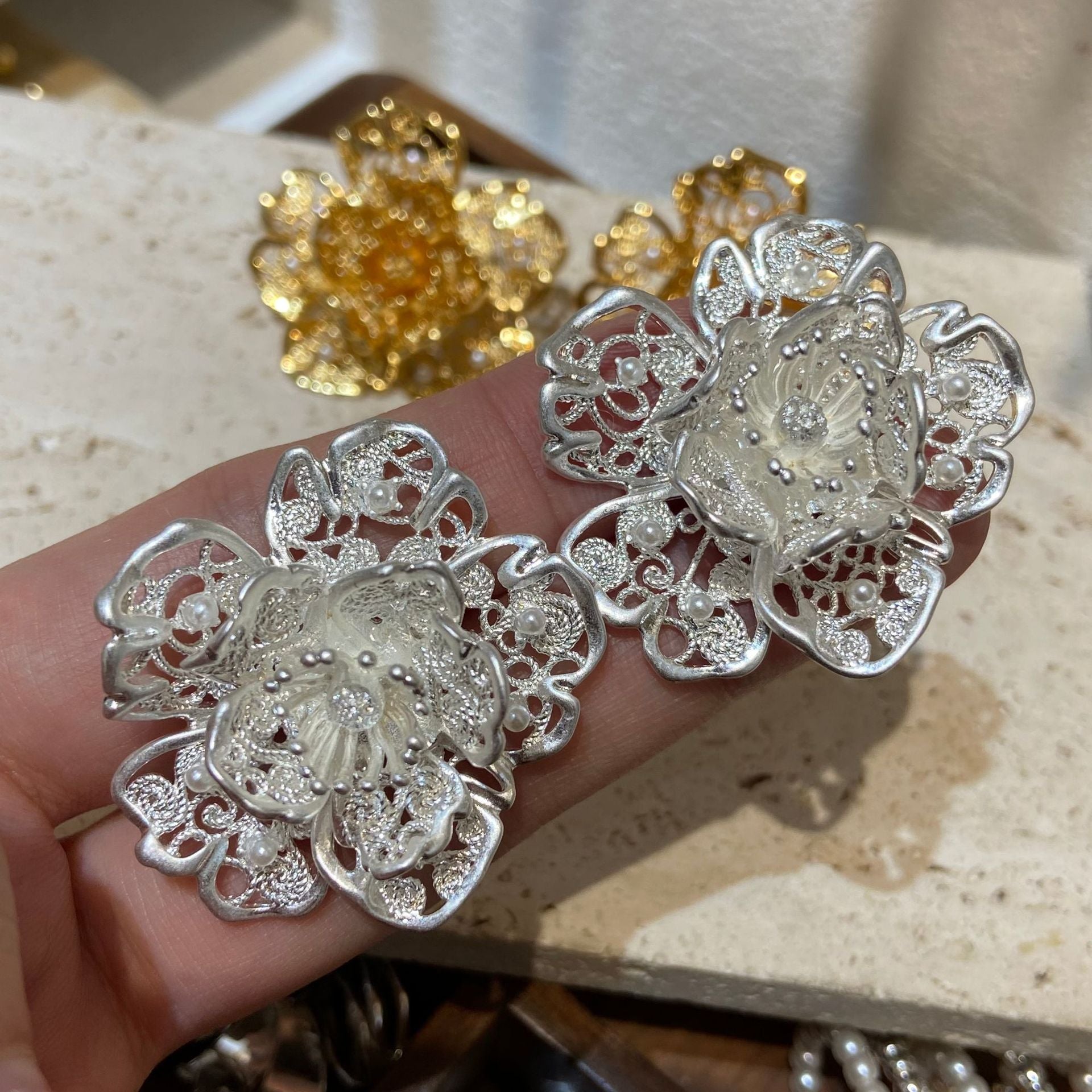 Lace Flower Pearl Earrings – 5‑Layer Gold Plated, Gold or Silver