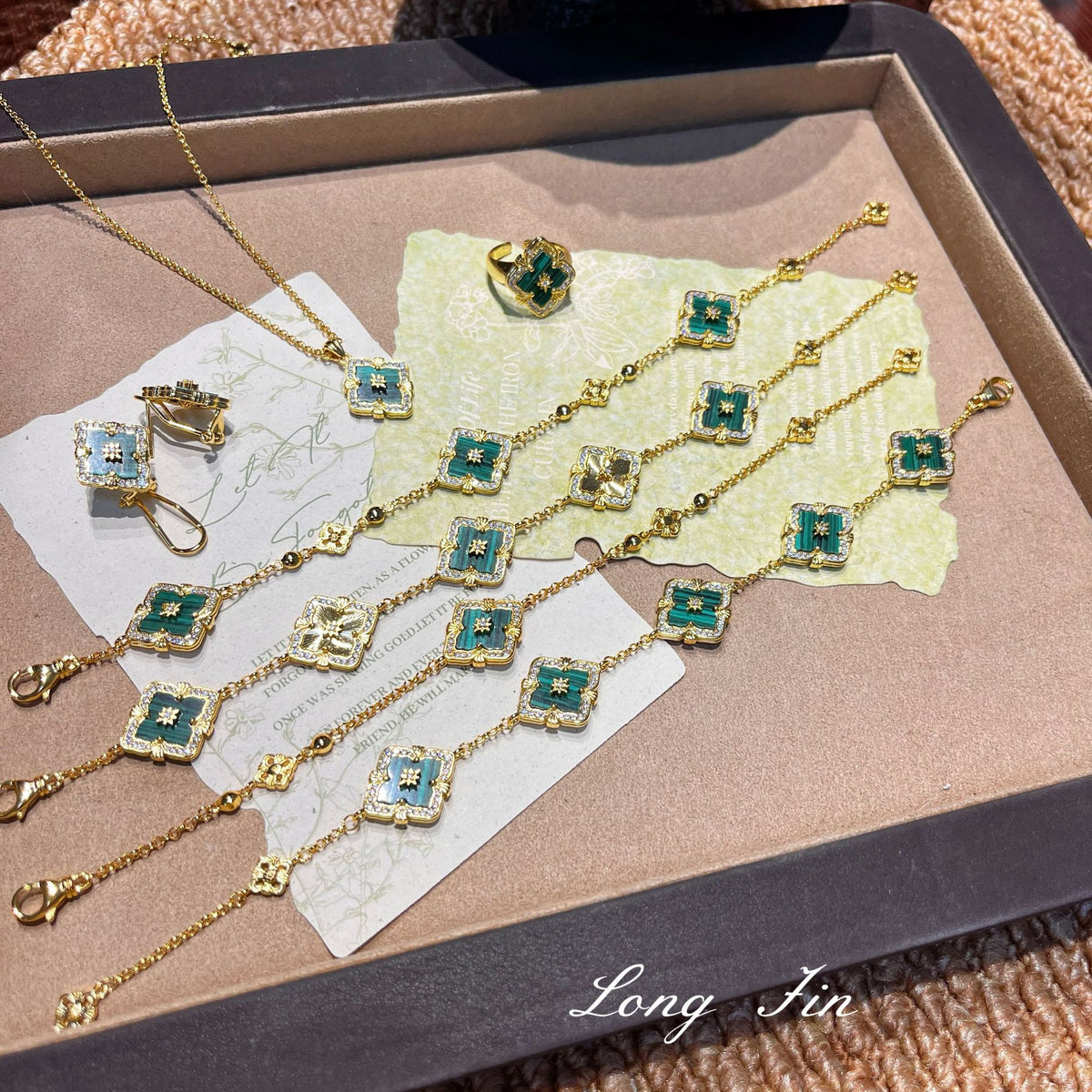 Peacock Green Clover Collection – Vintage Court Flower Jewelry