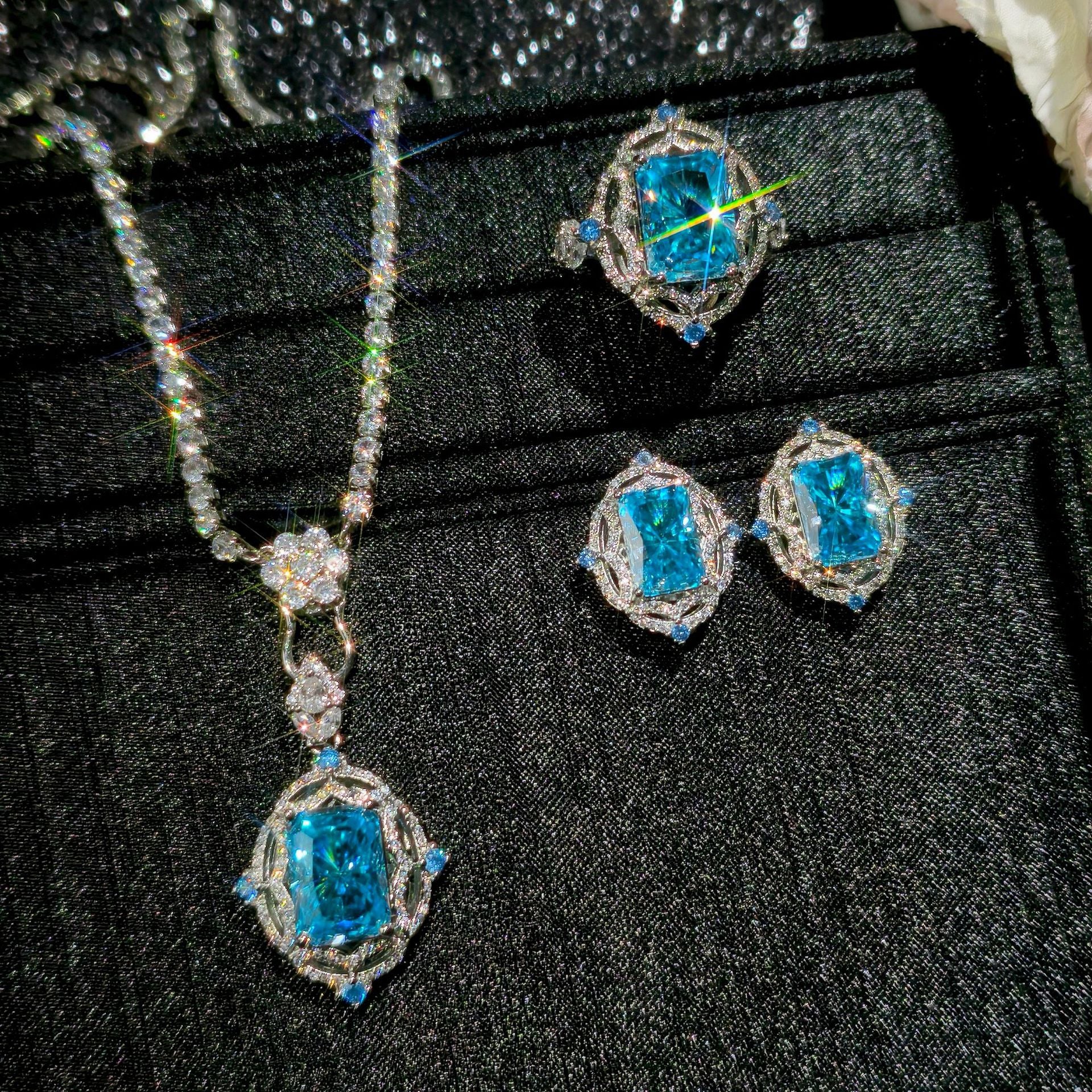 Radiant Cut Aqua Zirconia Set – Pendant, Chain, Ring & Earrings