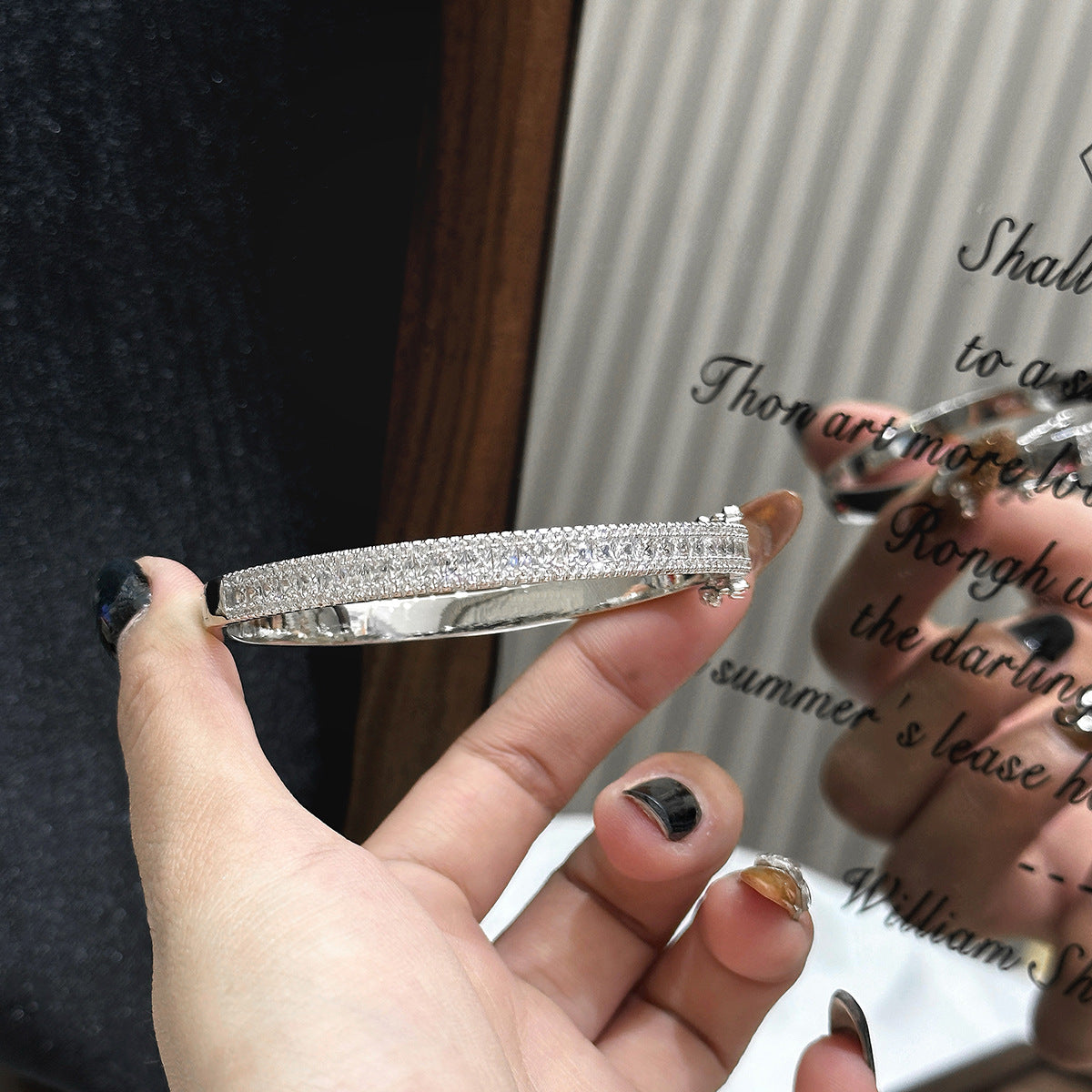 Full Pavé Row Bangle – Champagne or White Gold