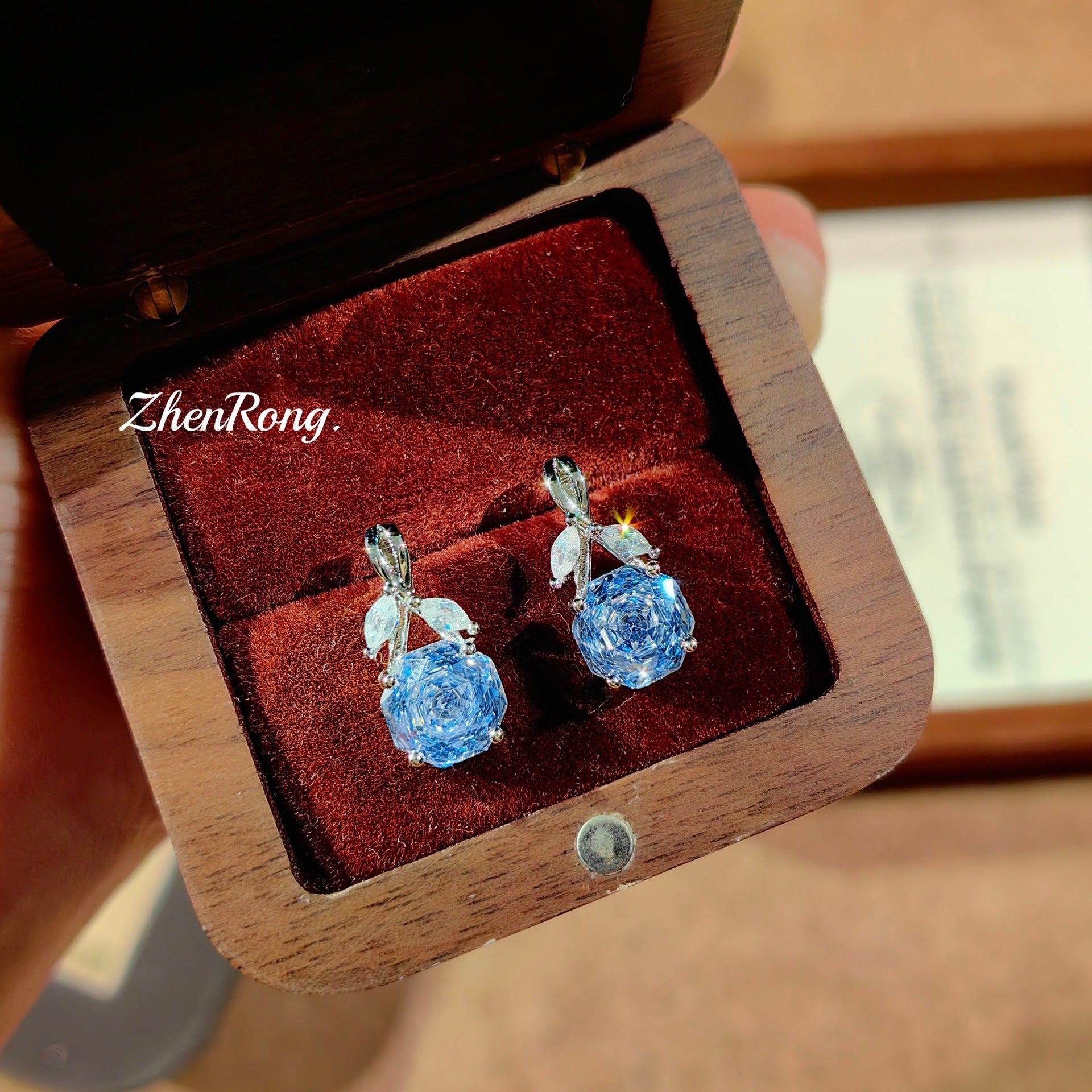 Klein Blue & Rose Gold Zirconia Set – Pendant, Ring & Studs