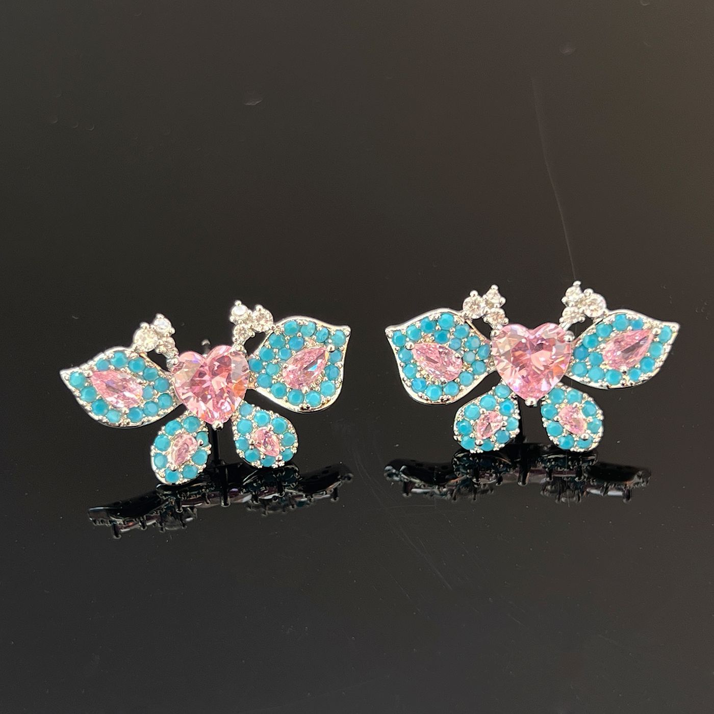 French Gradient Enamel Earrings – Lavender, 925 Silver
