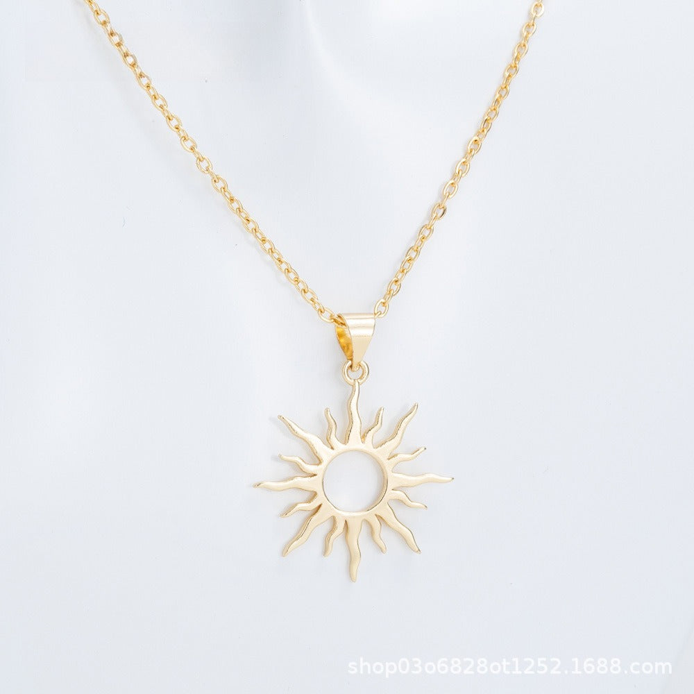 Paperclip Three‑Stone Necklace – 10 Minimalist Designs